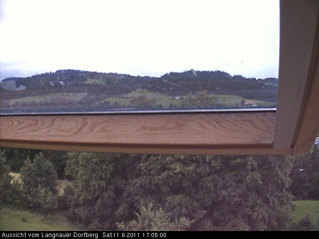 Webcam-Bild: Aussicht vom Dorfberg in Langnau 20110611-170500