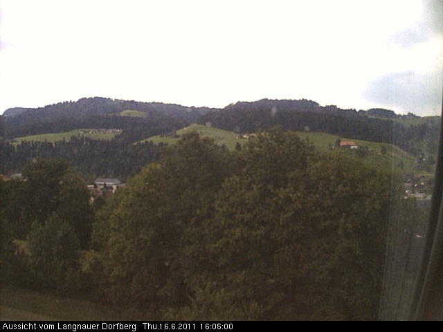 Webcam-Bild: Aussicht vom Dorfberg in Langnau 20110616-160500