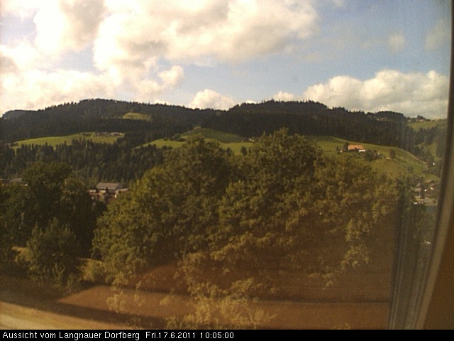 Webcam-Bild: Aussicht vom Dorfberg in Langnau 20110617-100500