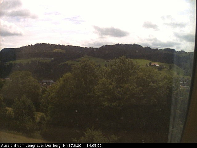 Webcam-Bild: Aussicht vom Dorfberg in Langnau 20110617-140500