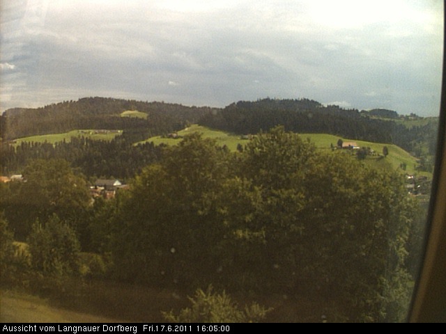 Webcam-Bild: Aussicht vom Dorfberg in Langnau 20110617-160500