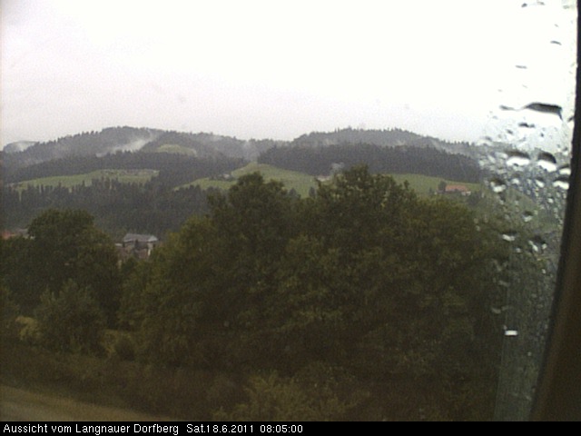 Webcam-Bild: Aussicht vom Dorfberg in Langnau 20110618-080500
