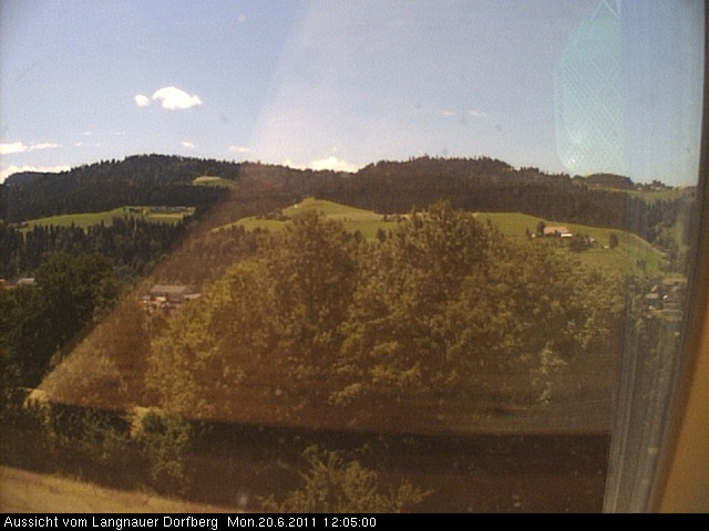 Webcam-Bild: Aussicht vom Dorfberg in Langnau 20110620-120500
