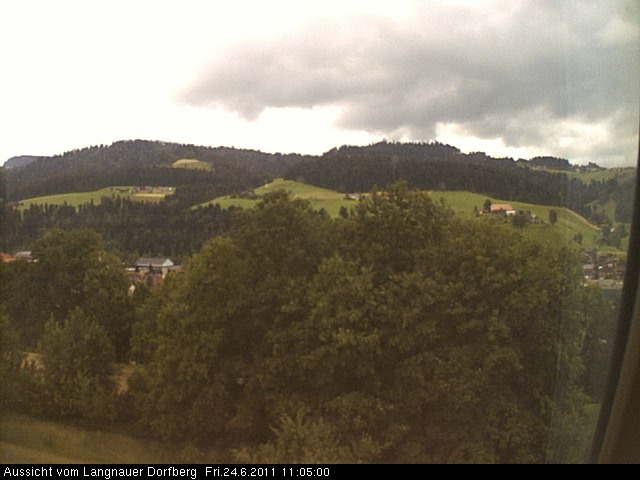 Webcam-Bild: Aussicht vom Dorfberg in Langnau 20110624-110500