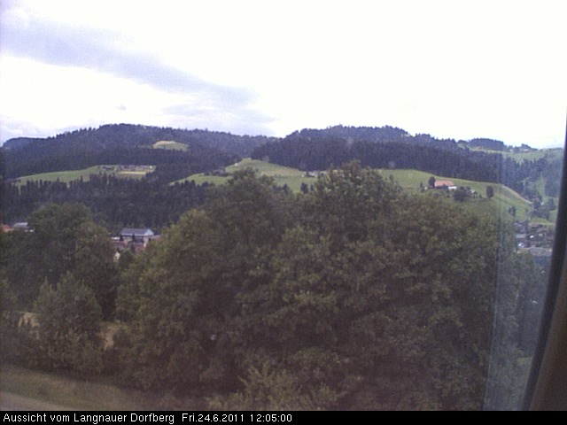 Webcam-Bild: Aussicht vom Dorfberg in Langnau 20110624-120500