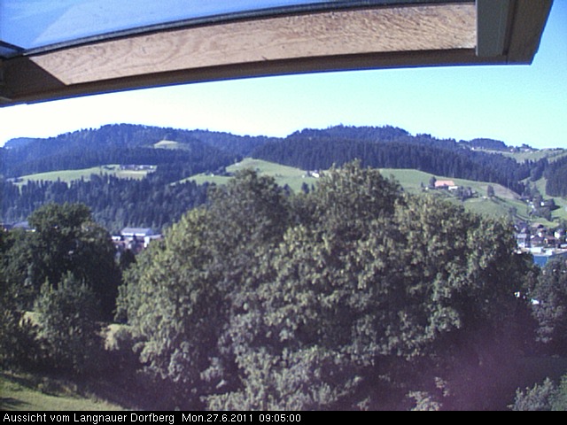 Webcam-Bild: Aussicht vom Dorfberg in Langnau 20110627-090500