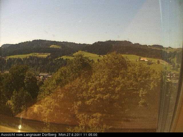 Webcam-Bild: Aussicht vom Dorfberg in Langnau 20110627-110500