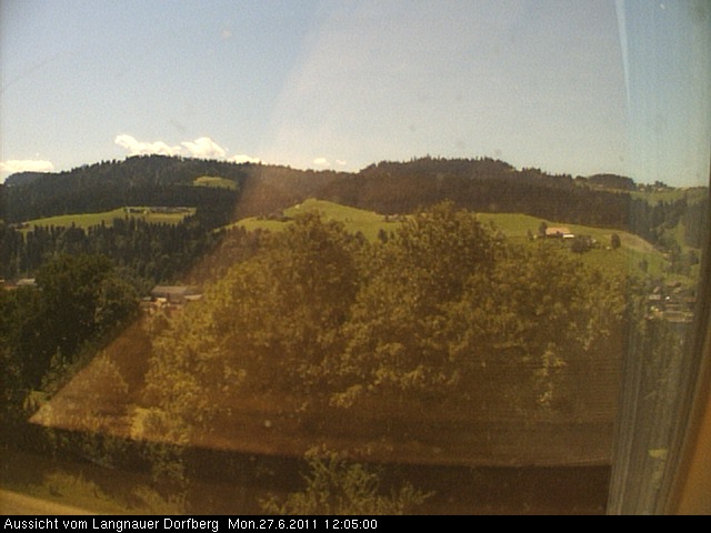 Webcam-Bild: Aussicht vom Dorfberg in Langnau 20110627-120500