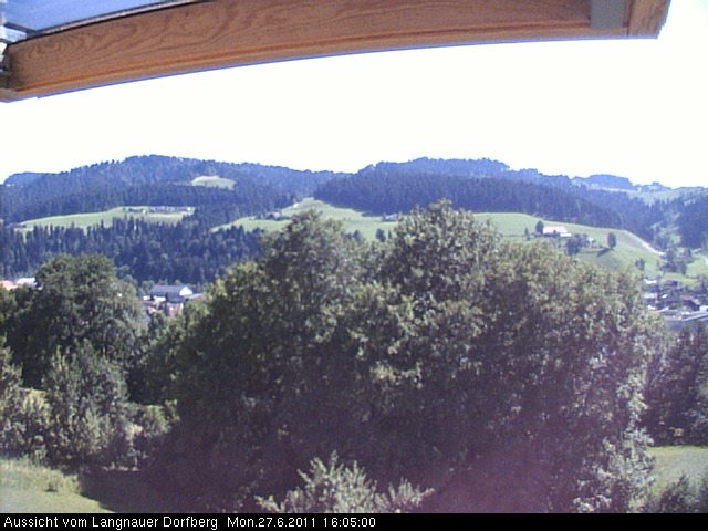 Webcam-Bild: Aussicht vom Dorfberg in Langnau 20110627-160500