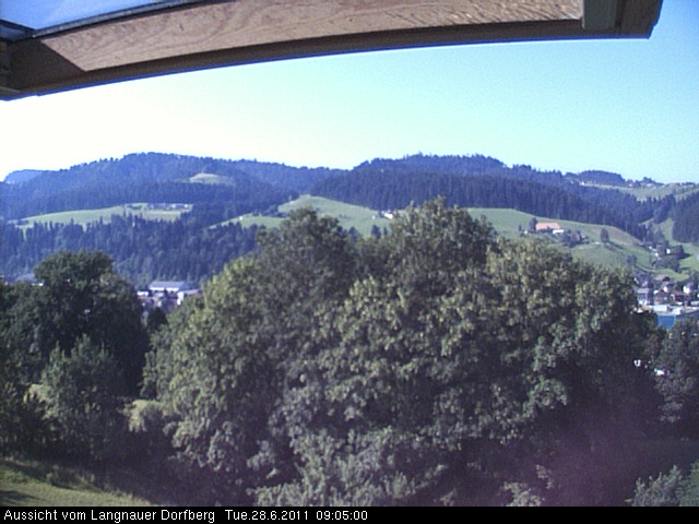 Webcam-Bild: Aussicht vom Dorfberg in Langnau 20110628-090500