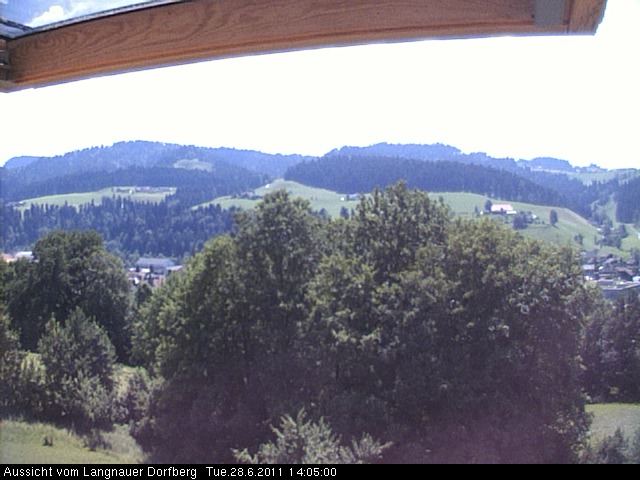 Webcam-Bild: Aussicht vom Dorfberg in Langnau 20110628-140500