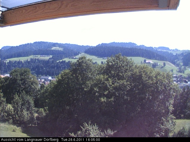 Webcam-Bild: Aussicht vom Dorfberg in Langnau 20110628-160500