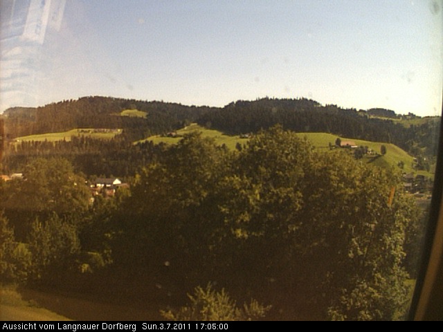 Webcam-Bild: Aussicht vom Dorfberg in Langnau 20110703-170500