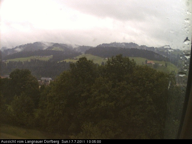 Webcam-Bild: Aussicht vom Dorfberg in Langnau 20110717-100500