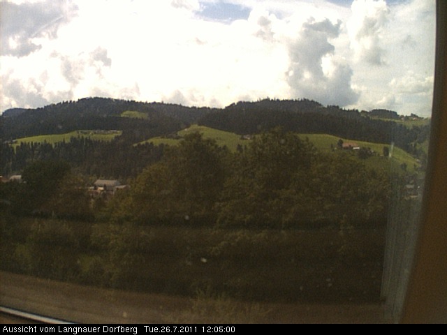 Webcam-Bild: Aussicht vom Dorfberg in Langnau 20110726-120500