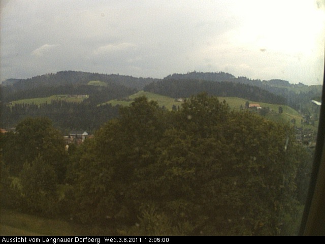 Webcam-Bild: Aussicht vom Dorfberg in Langnau 20110803-120500