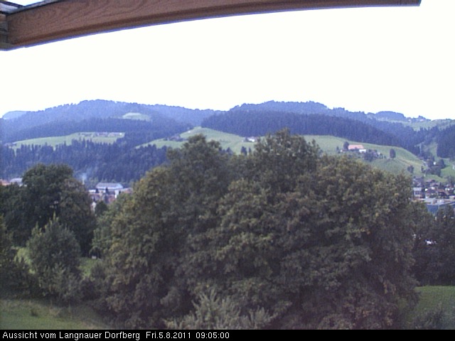 Webcam-Bild: Aussicht vom Dorfberg in Langnau 20110805-090500