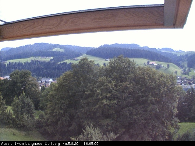 Webcam-Bild: Aussicht vom Dorfberg in Langnau 20110805-160500