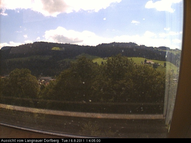 Webcam-Bild: Aussicht vom Dorfberg in Langnau 20110816-140500
