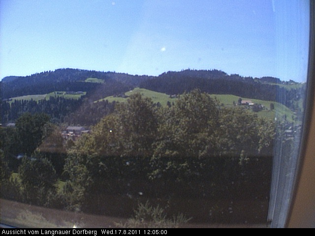 Webcam-Bild: Aussicht vom Dorfberg in Langnau 20110817-120500