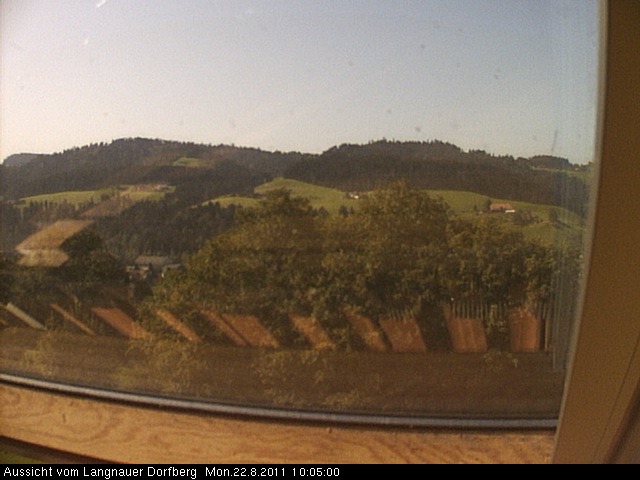 Webcam-Bild: Aussicht vom Dorfberg in Langnau 20110822-100500
