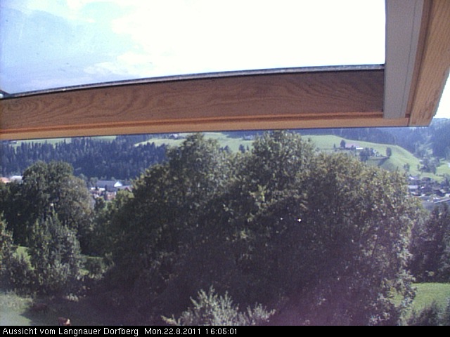 Webcam-Bild: Aussicht vom Dorfberg in Langnau 20110822-160501