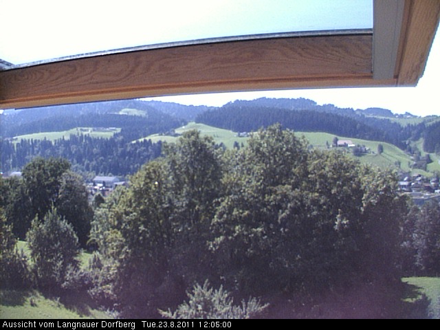 Webcam-Bild: Aussicht vom Dorfberg in Langnau 20110823-120500