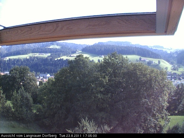 Webcam-Bild: Aussicht vom Dorfberg in Langnau 20110823-170500