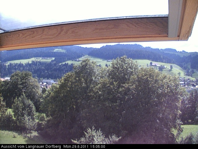 Webcam-Bild: Aussicht vom Dorfberg in Langnau 20110829-150500