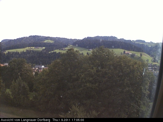 Webcam-Bild: Aussicht vom Dorfberg in Langnau 20110901-170500