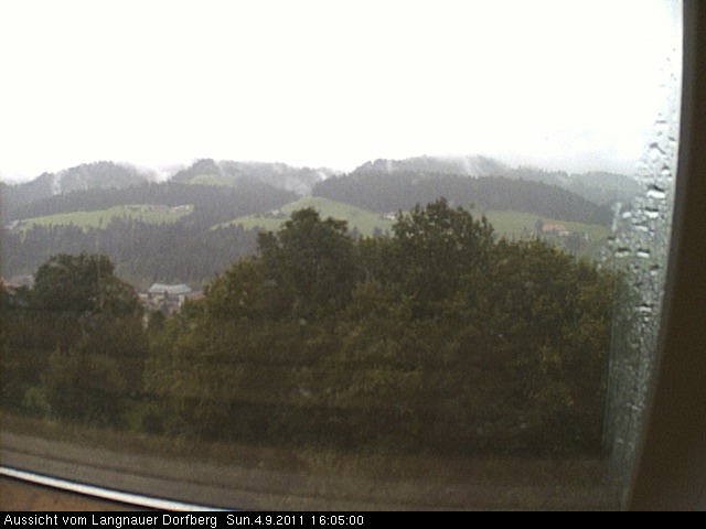 Webcam-Bild: Aussicht vom Dorfberg in Langnau 20110904-160500