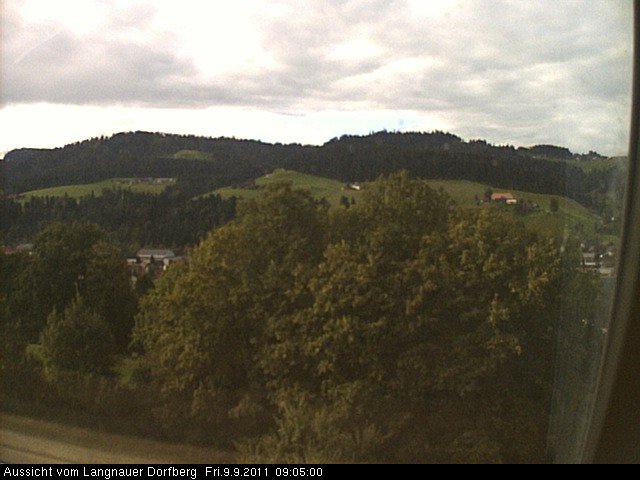 Webcam-Bild: Aussicht vom Dorfberg in Langnau 20110909-090500