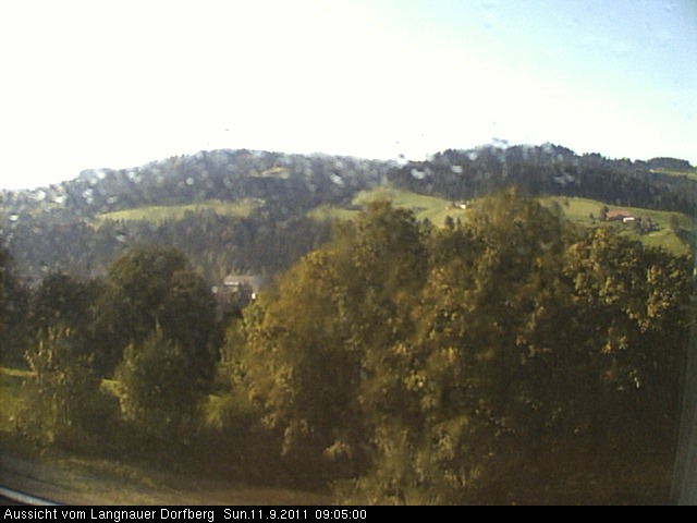 Webcam-Bild: Aussicht vom Dorfberg in Langnau 20110911-090500