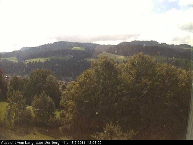Webcam-Bild: Aussicht vom Dorfberg in Langnau 20110915-120500