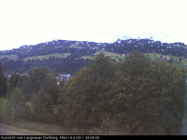 Webcam-Bild: Aussicht vom Dorfberg in Langnau 20110919-080500