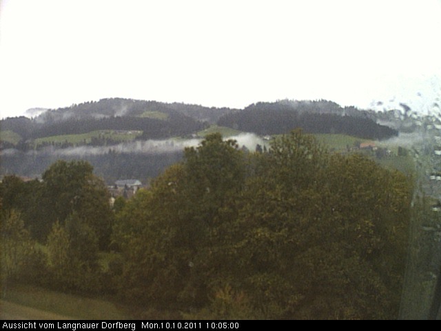 Webcam-Bild: Aussicht vom Dorfberg in Langnau 20111010-100500
