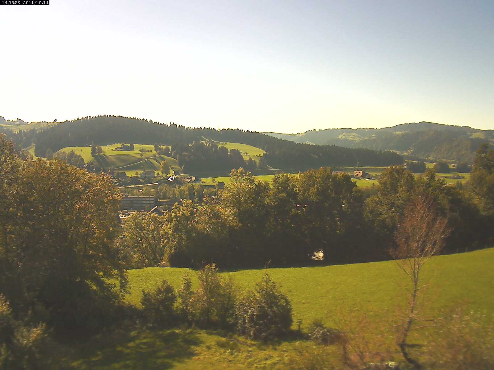 Webcam-Bild: Aussicht vom Dorfberg in Langnau 20111011-150600