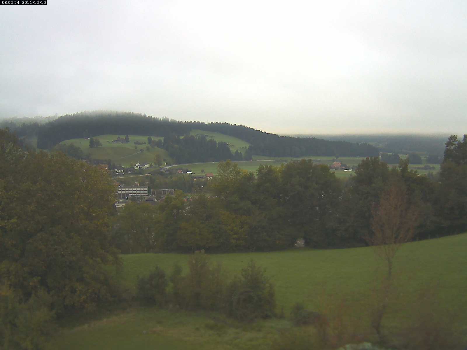 Webcam-Bild: Aussicht vom Dorfberg in Langnau 20111012-080600