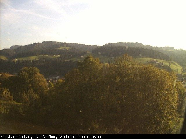 Webcam-Bild: Aussicht vom Dorfberg in Langnau 20111012-170500