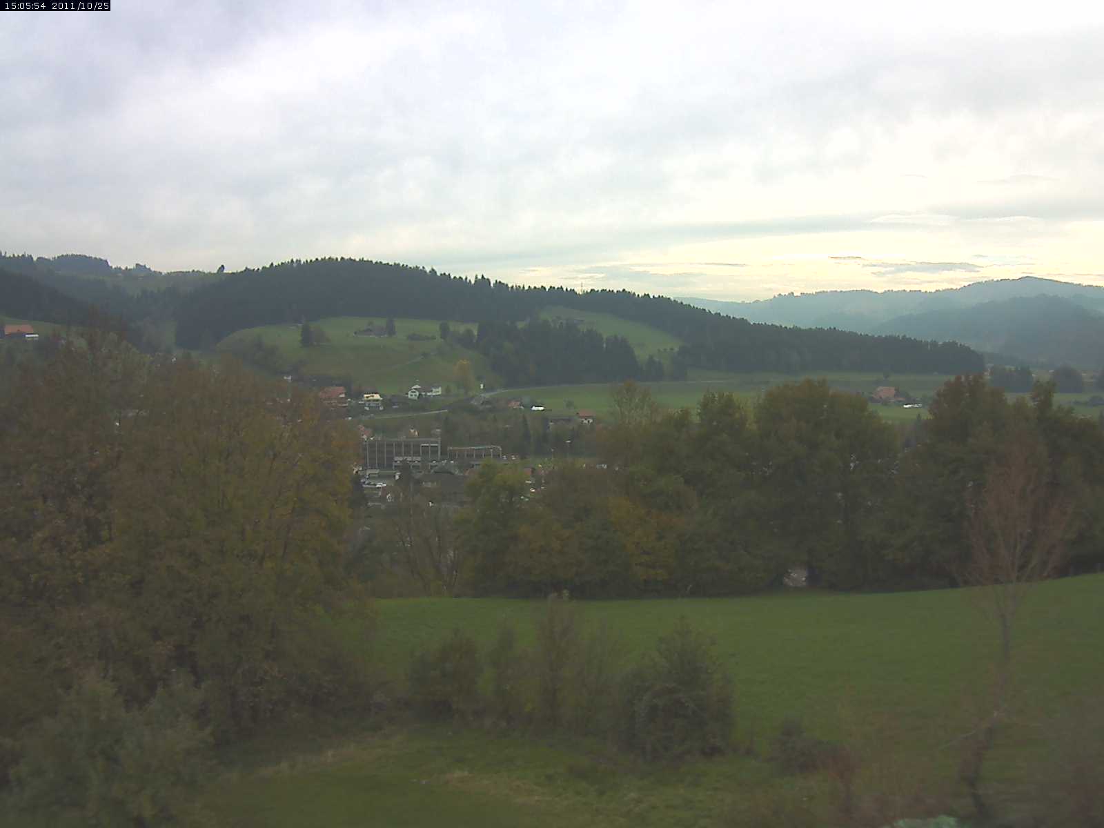 Webcam-Bild: Aussicht vom Dorfberg in Langnau 20111025-150600