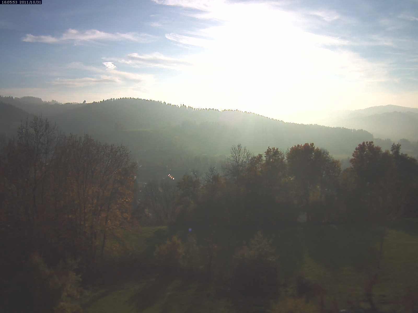 Webcam-Bild: Aussicht vom Dorfberg in Langnau 20111031-160600