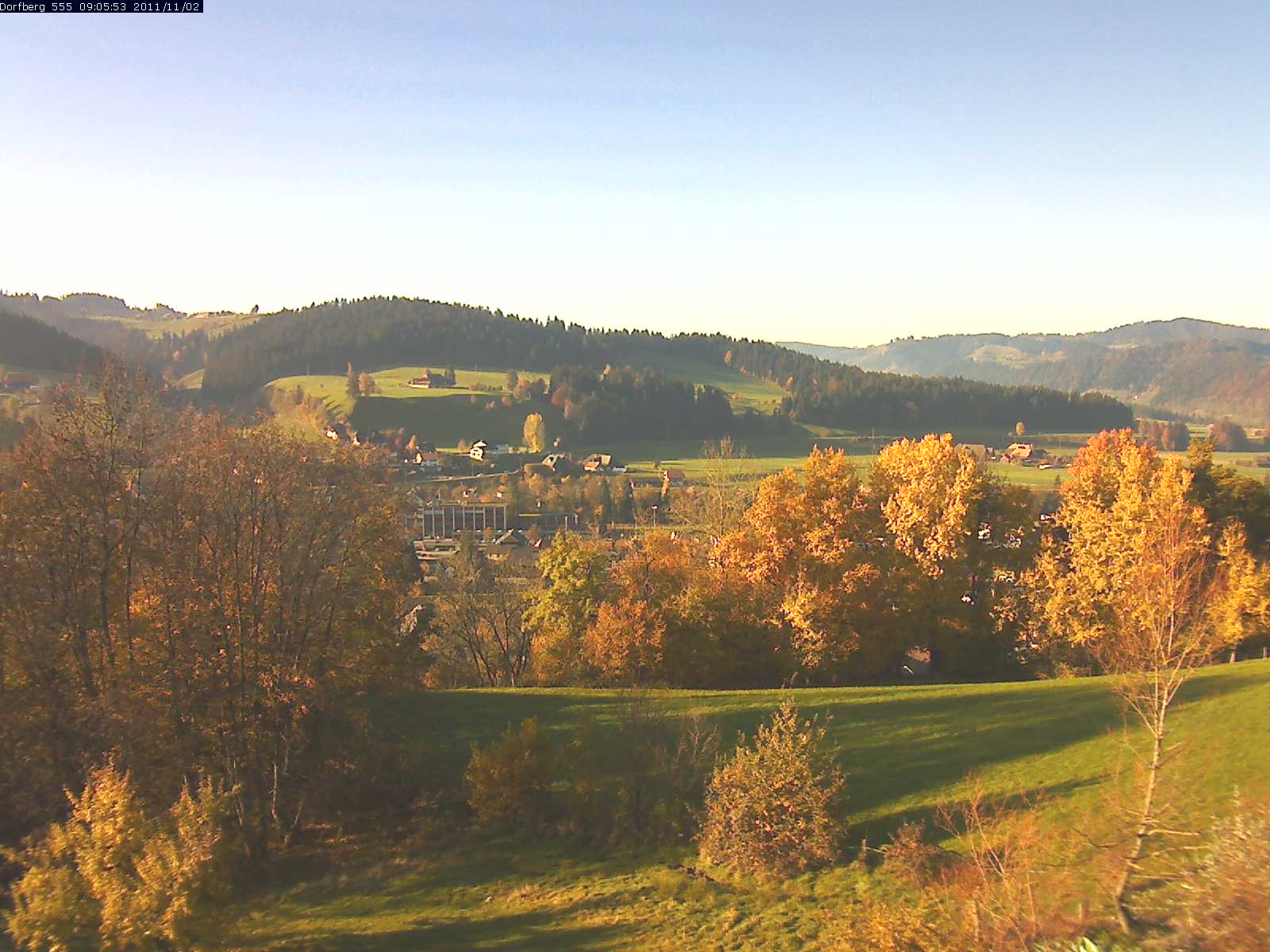 Webcam-Bild: Aussicht vom Dorfberg in Langnau 20111102-090600