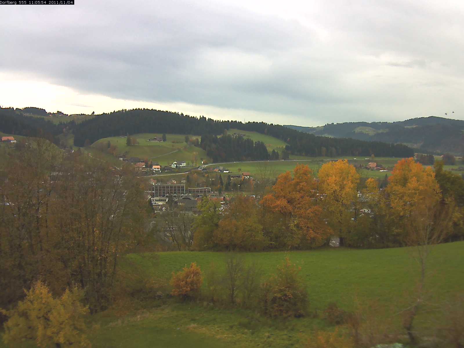 Webcam-Bild: Aussicht vom Dorfberg in Langnau 20111104-110600