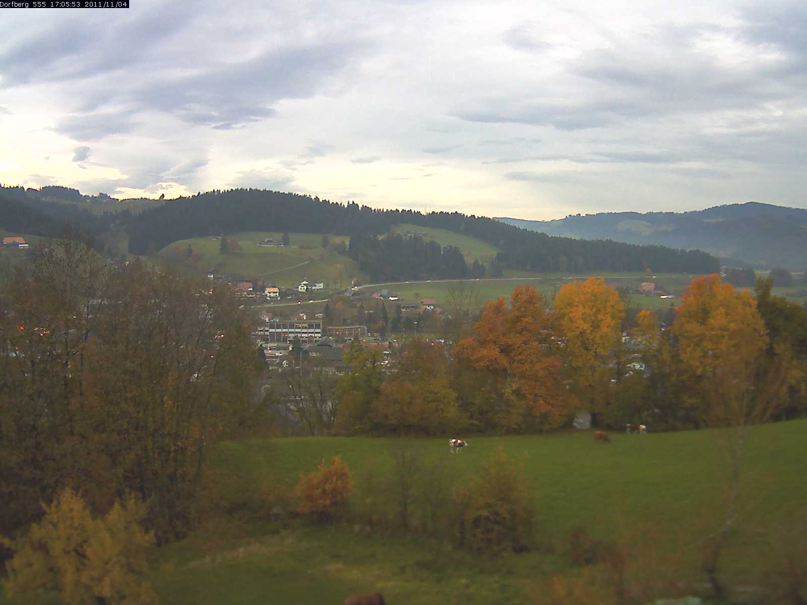 Webcam-Bild: Aussicht vom Dorfberg in Langnau 20111104-170600