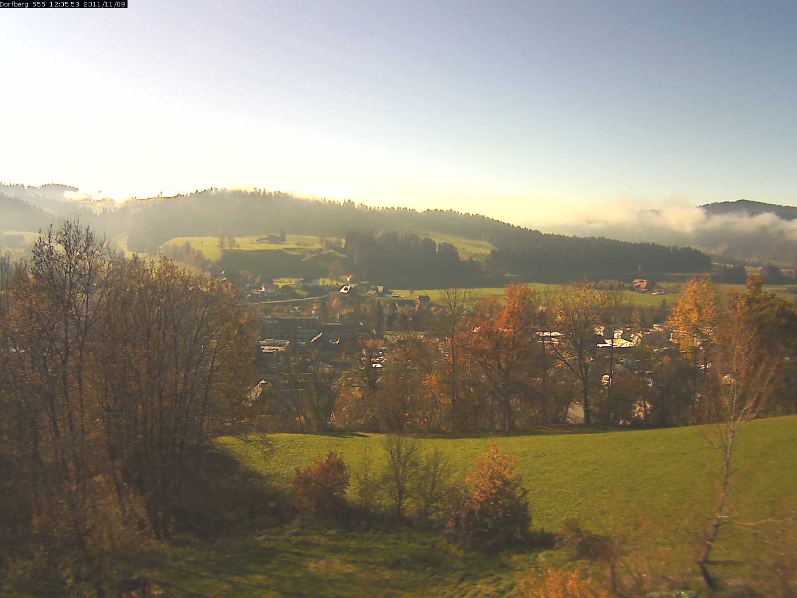 Webcam-Bild: Aussicht vom Dorfberg in Langnau 20111109-120600