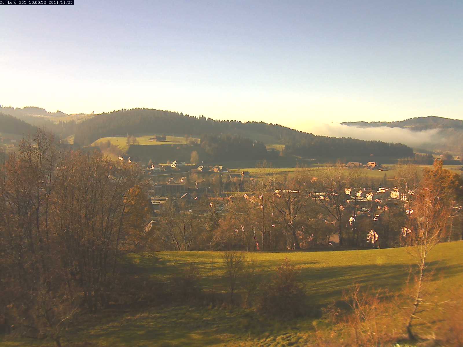 Webcam-Bild: Aussicht vom Dorfberg in Langnau 20111125-100600