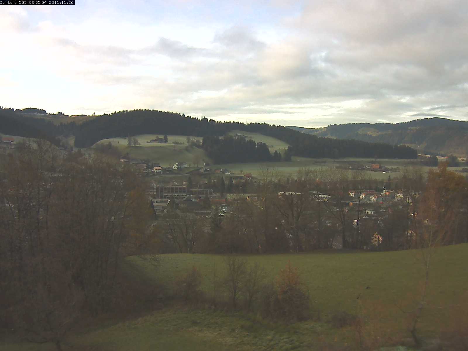 Webcam-Bild: Aussicht vom Dorfberg in Langnau 20111126-090600