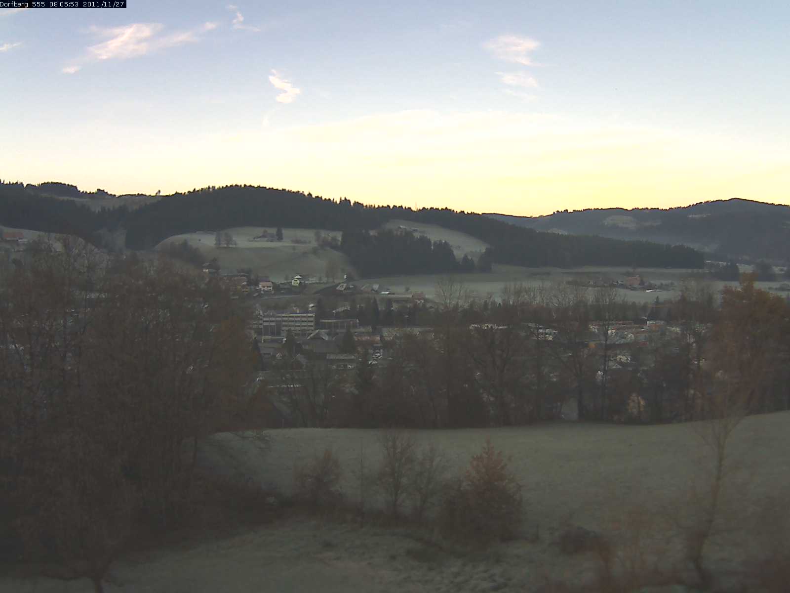 Webcam-Bild: Aussicht vom Dorfberg in Langnau 20111127-080600