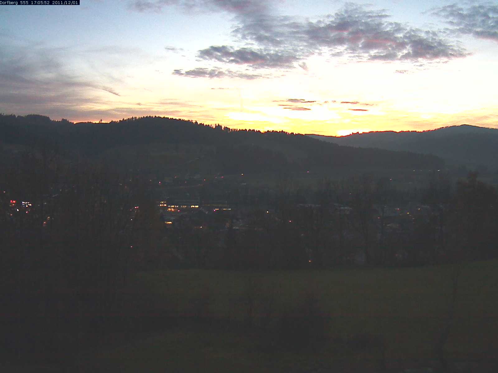 Webcam-Bild: Aussicht vom Dorfberg in Langnau 20111201-170600