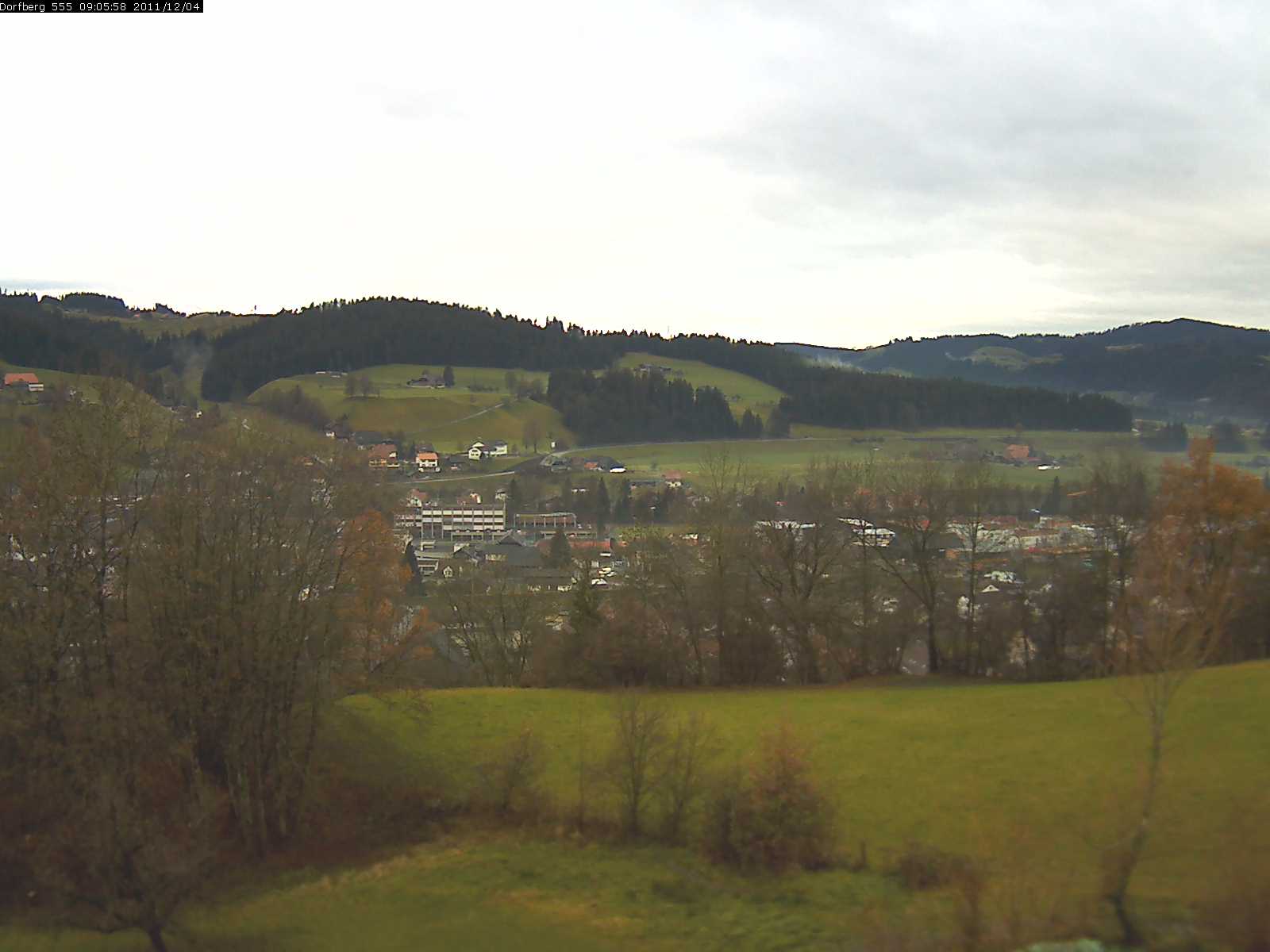 Webcam-Bild: Aussicht vom Dorfberg in Langnau 20111204-090600